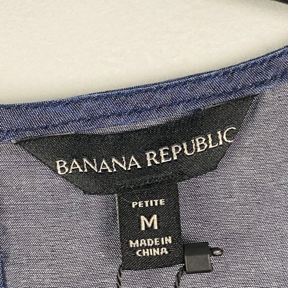 Banana Republic Blue Chambray Cold Shoulder Top Size M Petite Short Sleeve - Picture 4 of 10